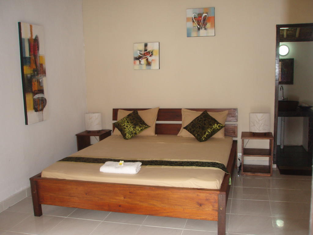 Star Bar And Bungalows Gili Air Room photo