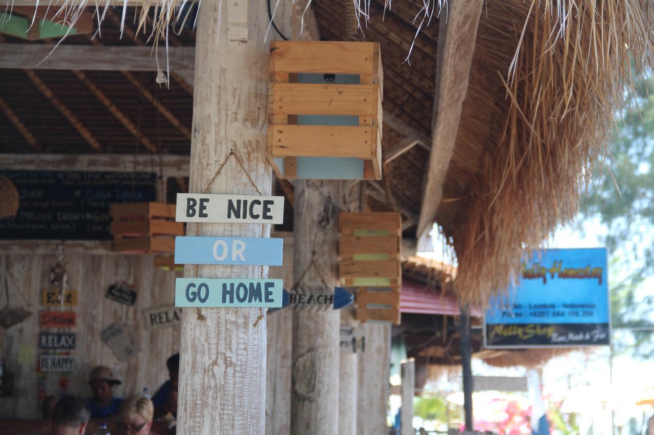 Star Bar And Bungalows Gili Air Exterior photo