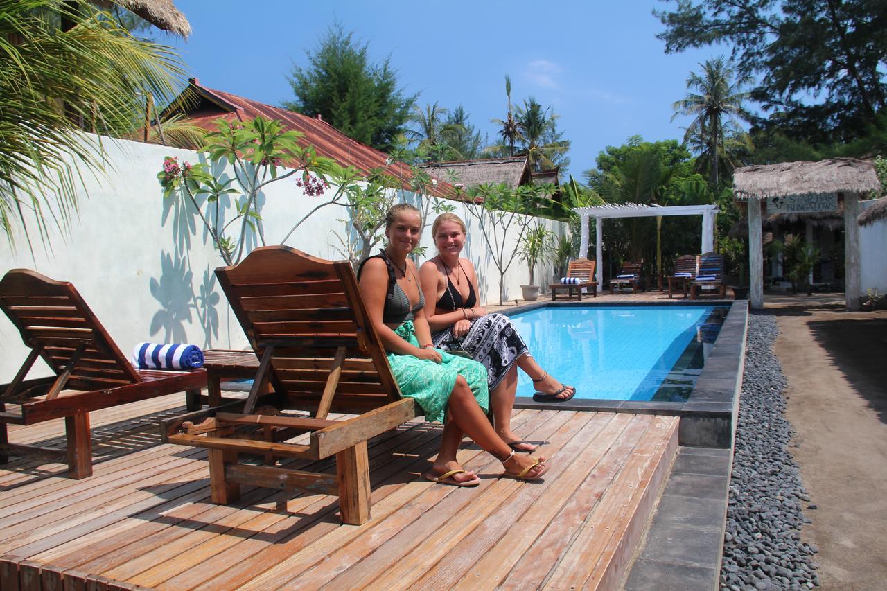Star Bar And Bungalows Gili Air Exterior photo