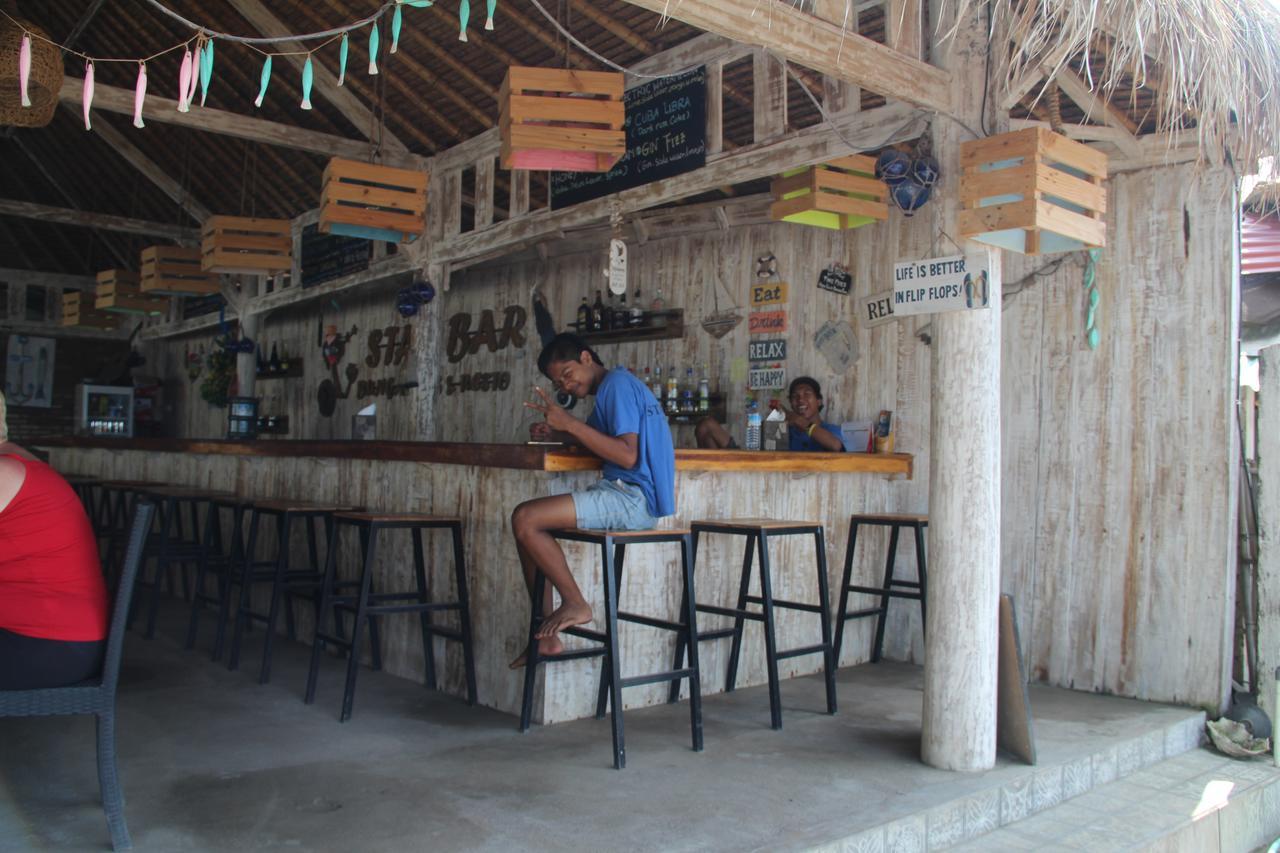 Star Bar And Bungalows Gili Air Exterior photo